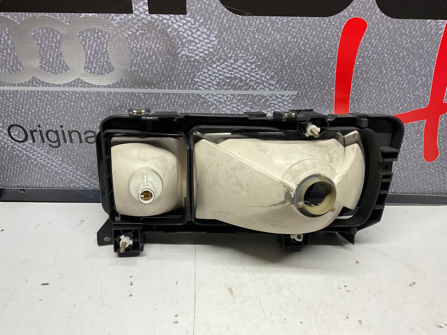 Passenger Headlight Right 447941030C  NOS  C3