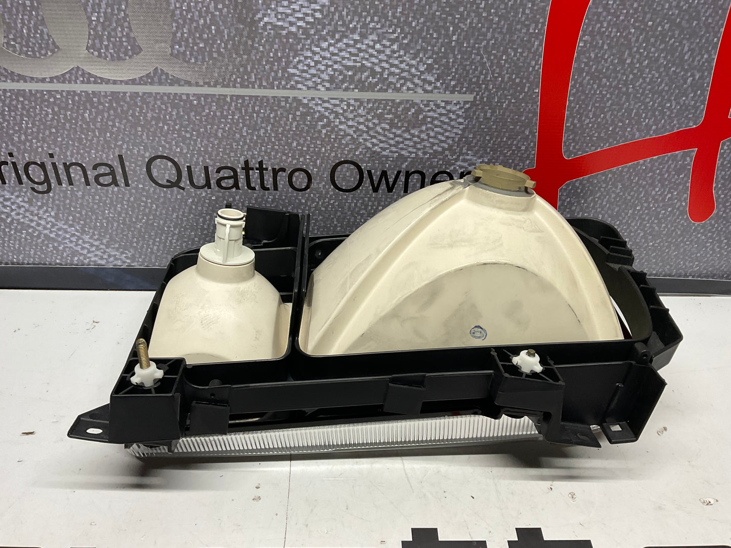 Passenger Headlight Right 447941030C  NOS  C3