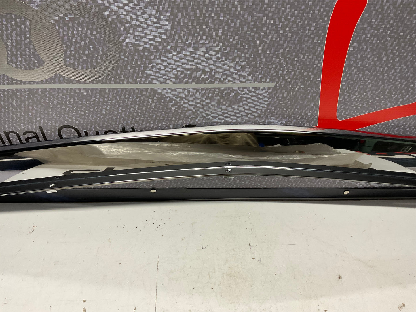 Front Bumper Center Trim 443807243E  NOS  C3