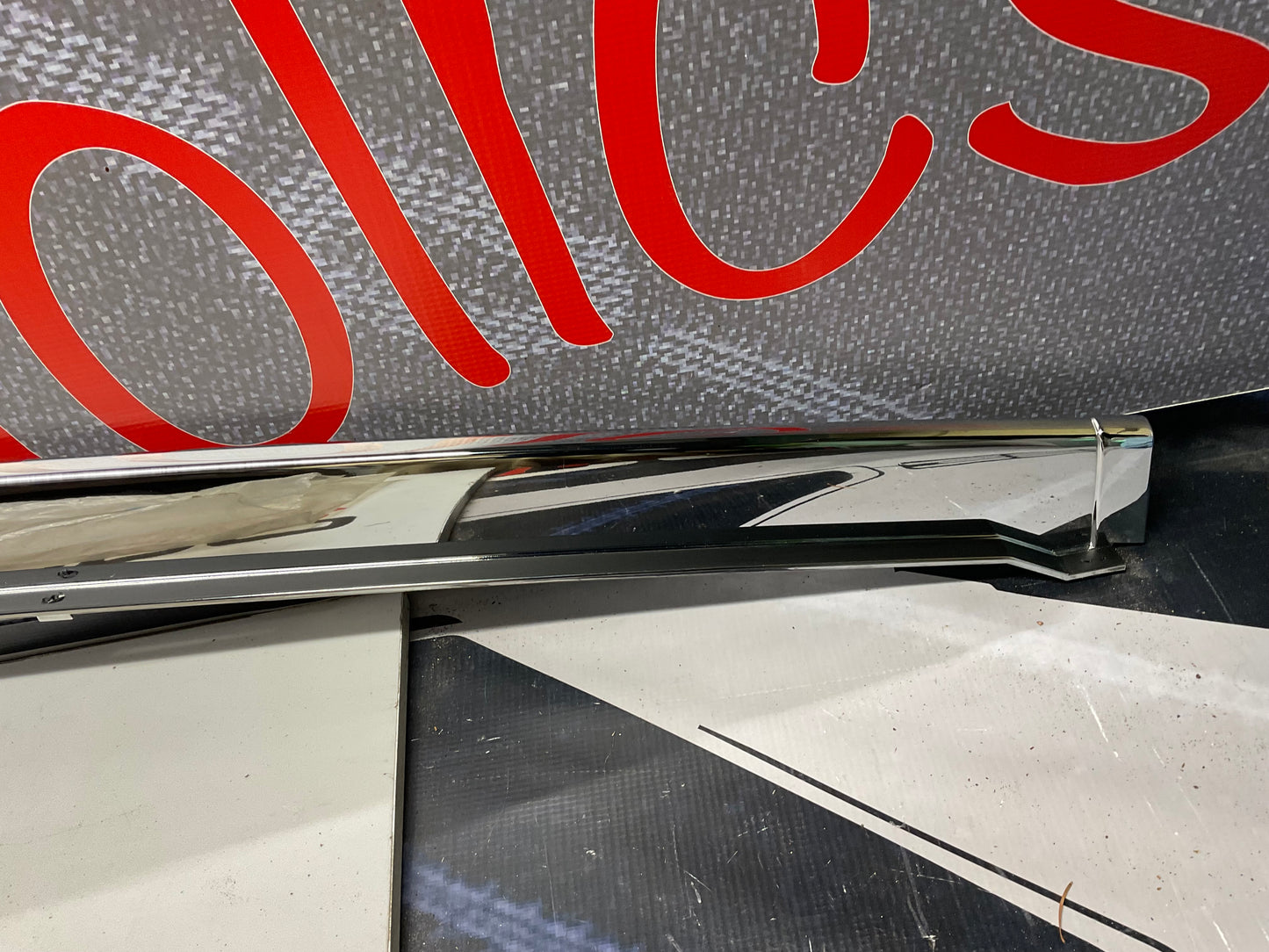 Front Bumper Center Trim 443807243E  NOS  C3