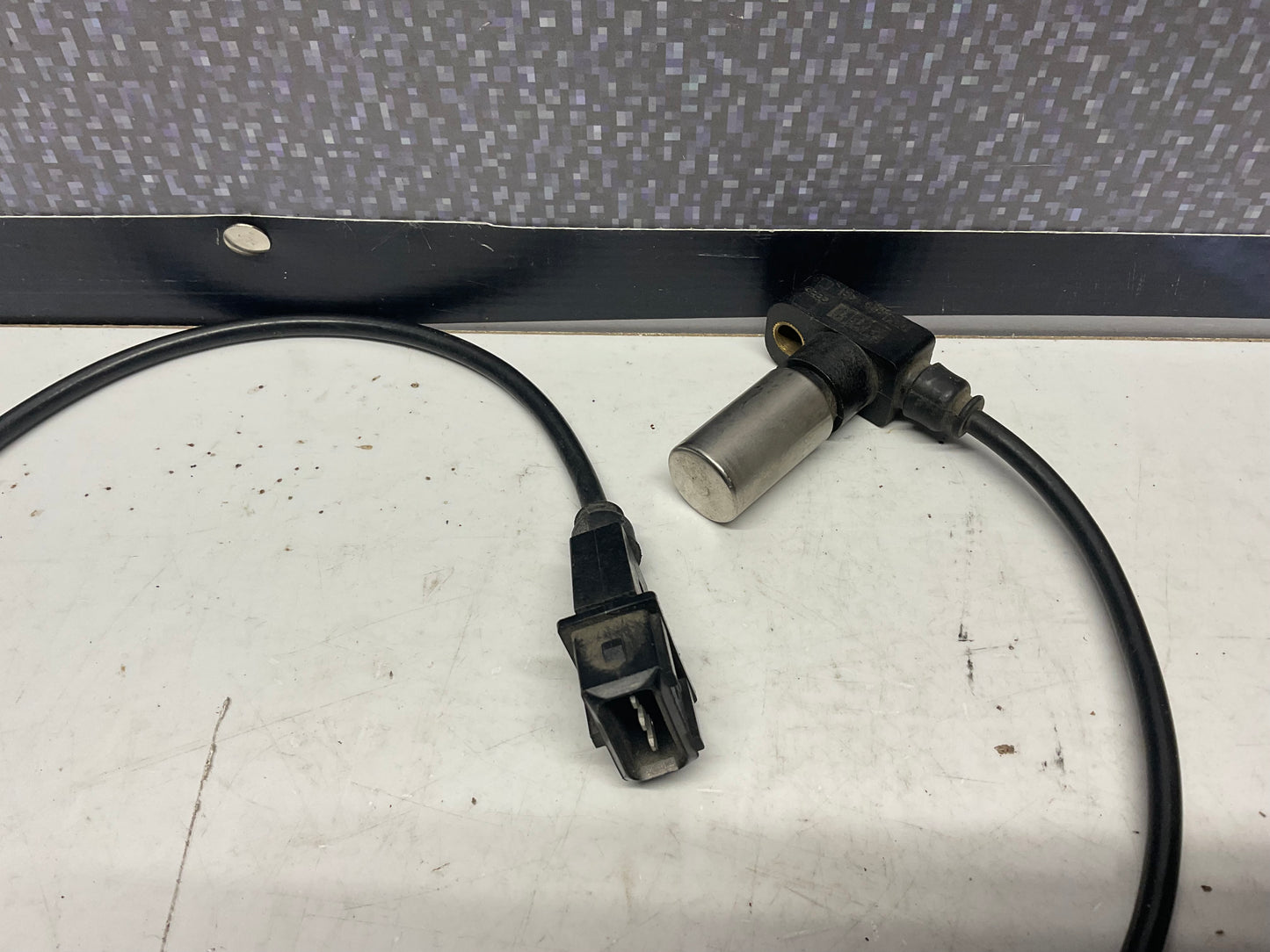 Crankshaft Position Sensor  NOS  034905381