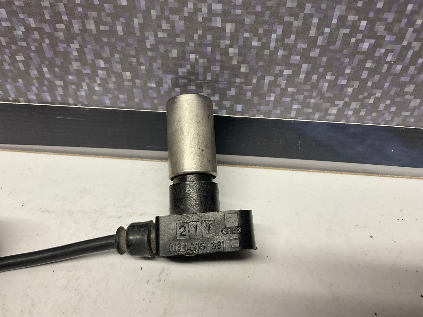 Crankshaft Position Sensor  NOS  034905381