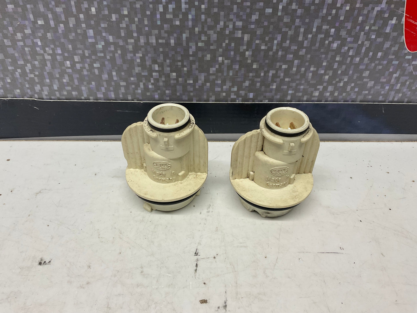 Front Bumper Turn Signal Connector Set 811853053C  B2 C3