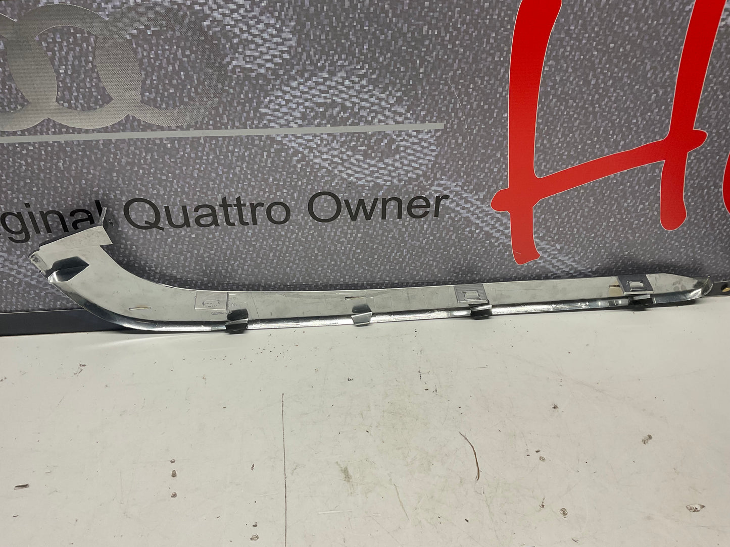 Passenger Front Bumper Trim Right NOS 443807260E C3