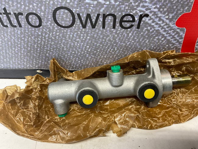 Brake Master Cylinder NOS 473611019A C3