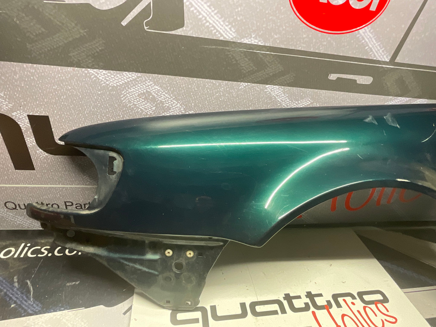 Driver Front Fender Left 4A0821105B  UrS4