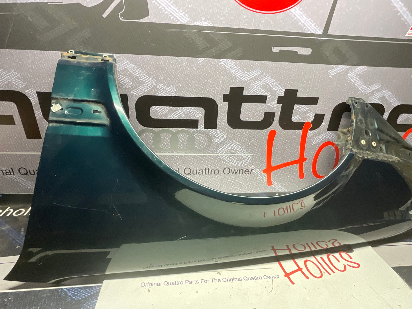 Driver Front Fender Left 4A0821105B  UrS4