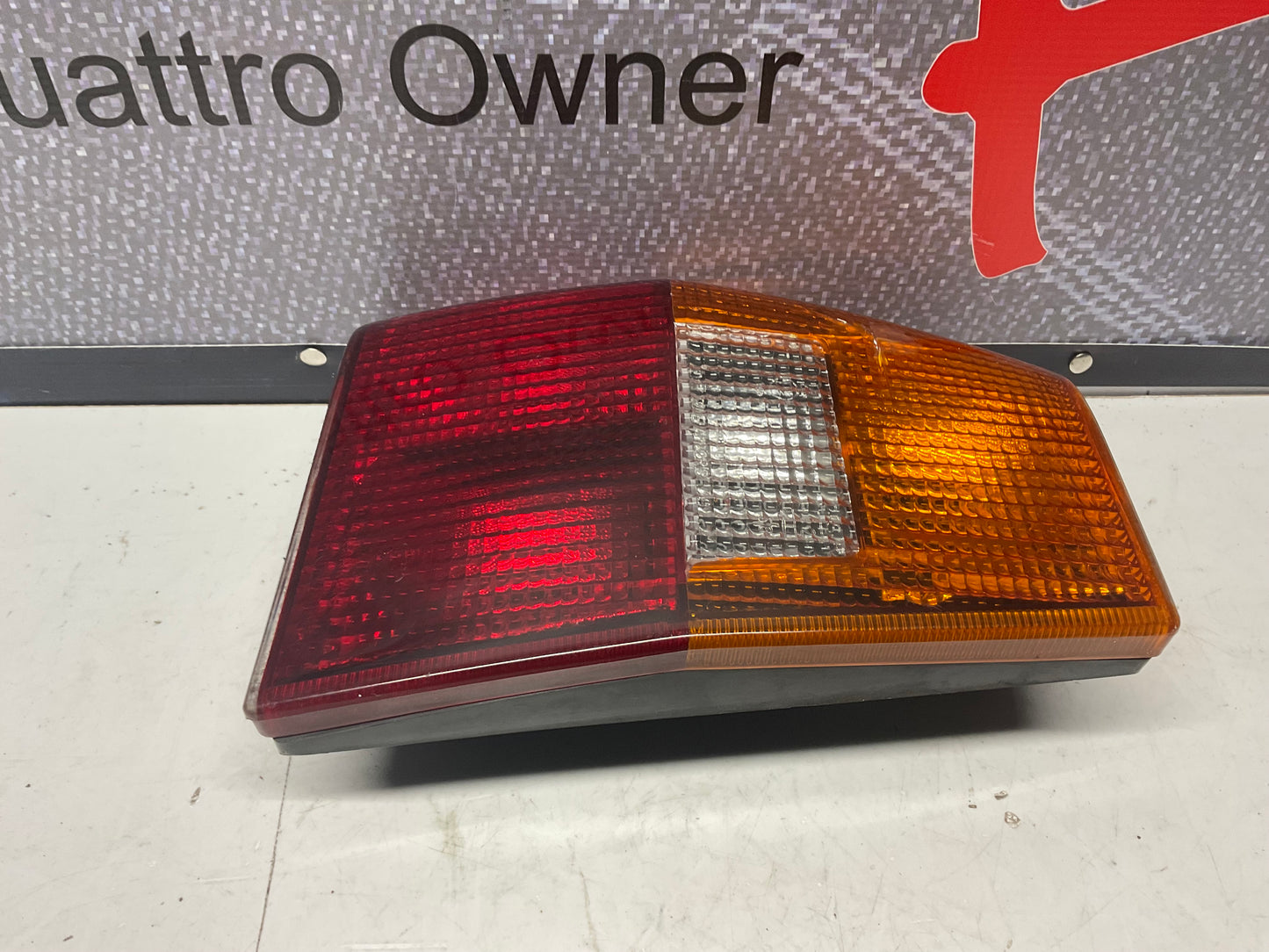 Driver Taillight Left 855945217A B2 UR