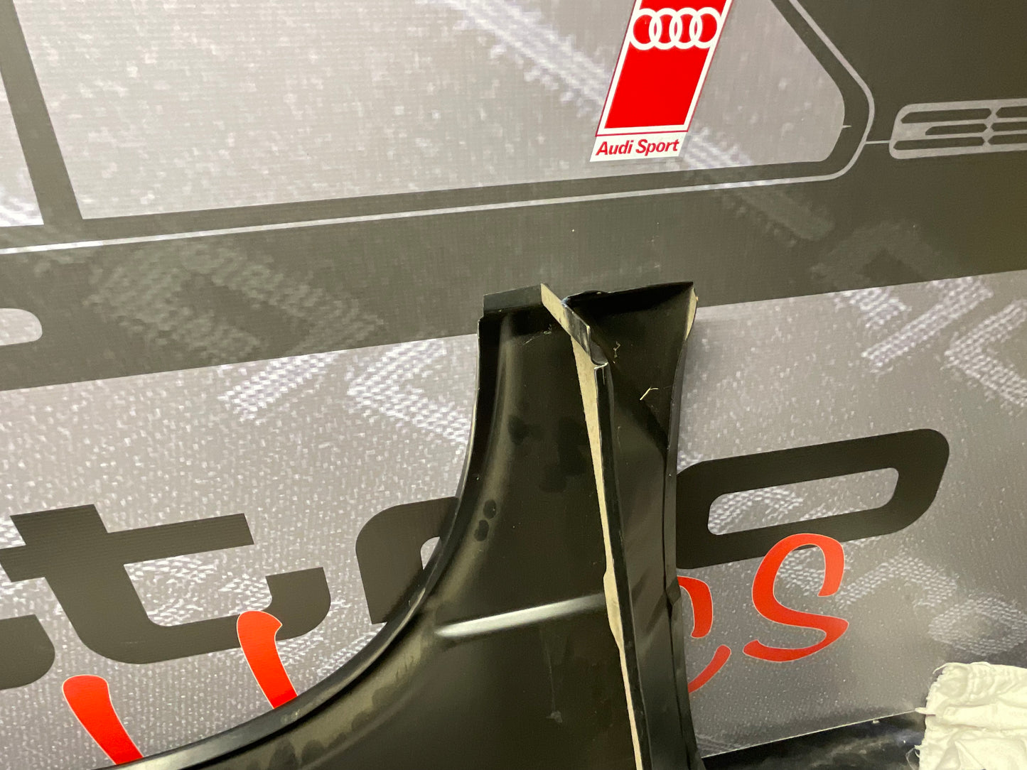 Driver Fender Left  NOS  855821021K  B2