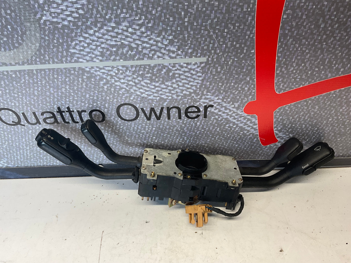 Wiper/Headlight/Turn Signal/Hazard Control  443953503E/443953513K