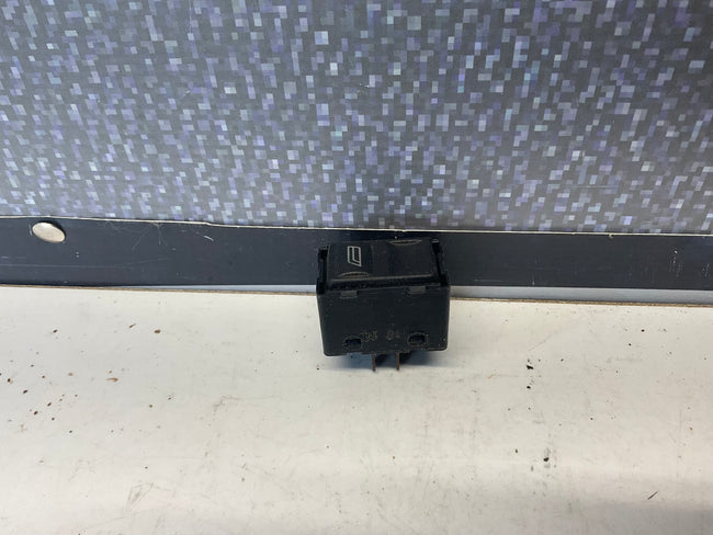 Power Window Switch 443959855D  B3 C3