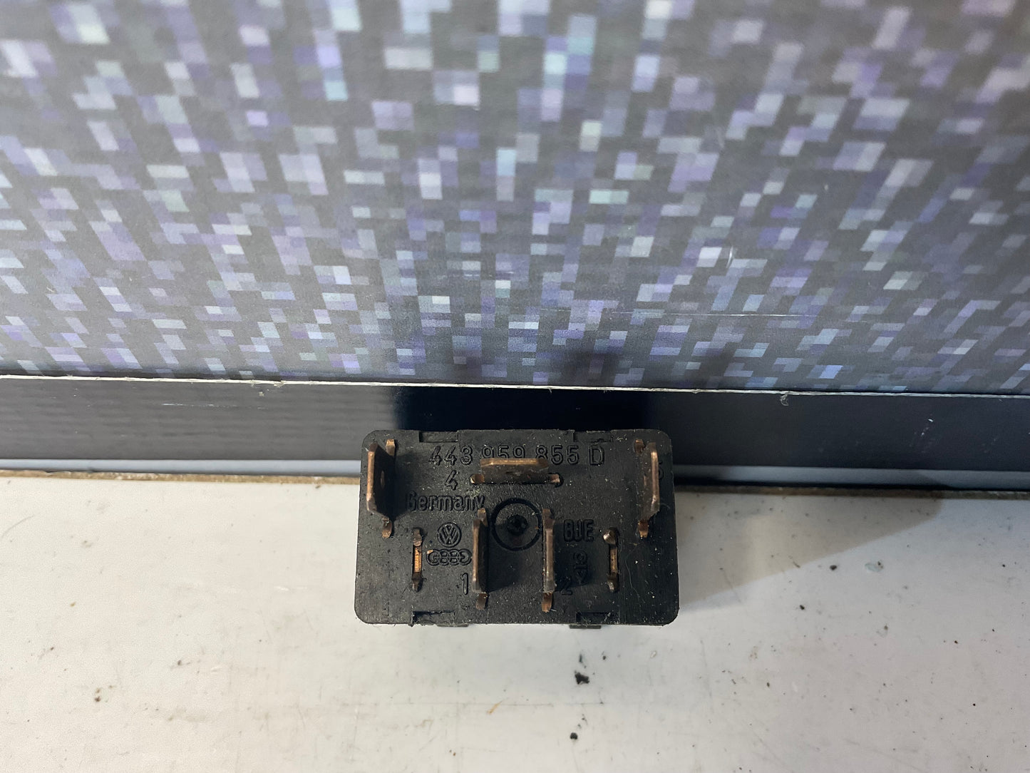 Power Window Switch 443959855D  B3 C3