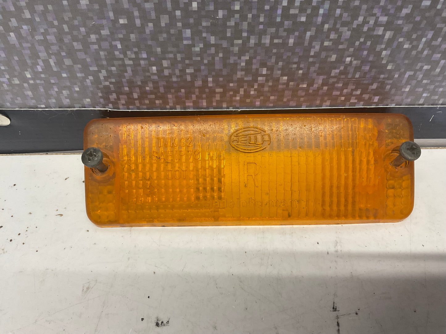 Passenger Front Bumper Turn Signal Lens Right TVK32-SAE Hella