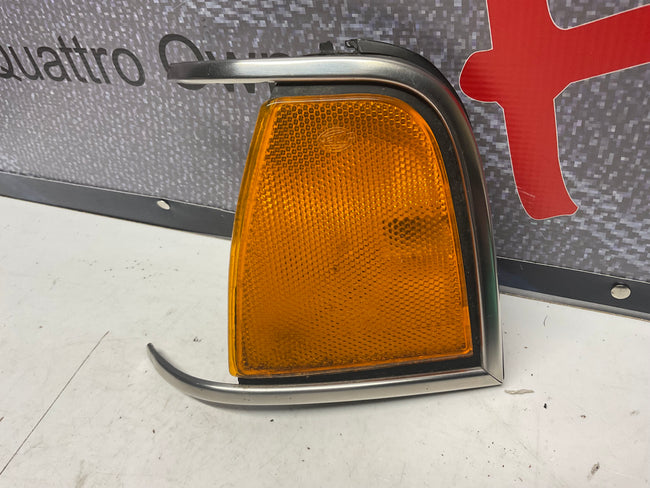 Front Corner Reflector Right  447941626B  C3