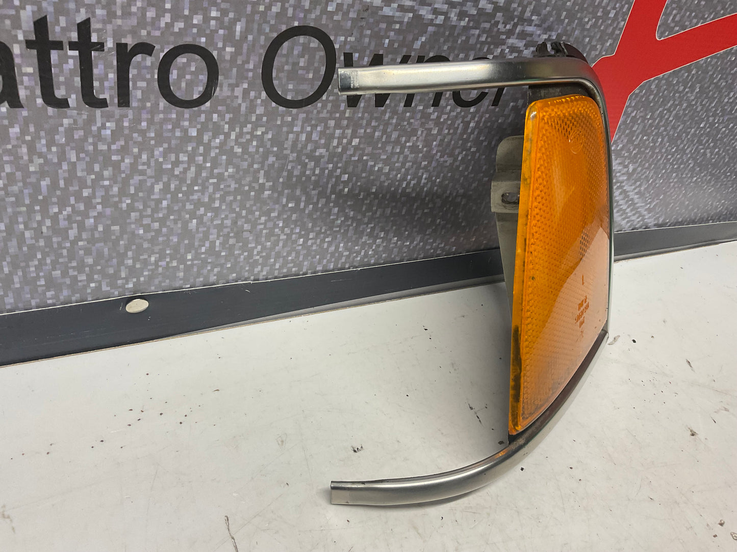 Front Corner Reflector Right  447941626B  C3