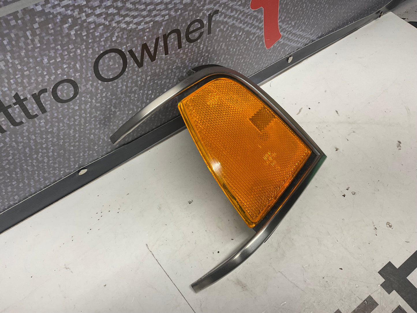 Front Corner Reflector Left  447941625B  C3