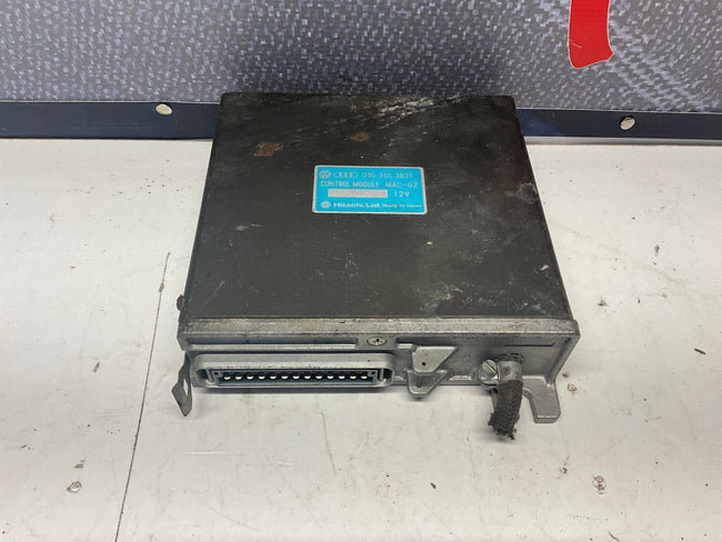 Engine Control Unit 035905383F  B2 UrQ WX