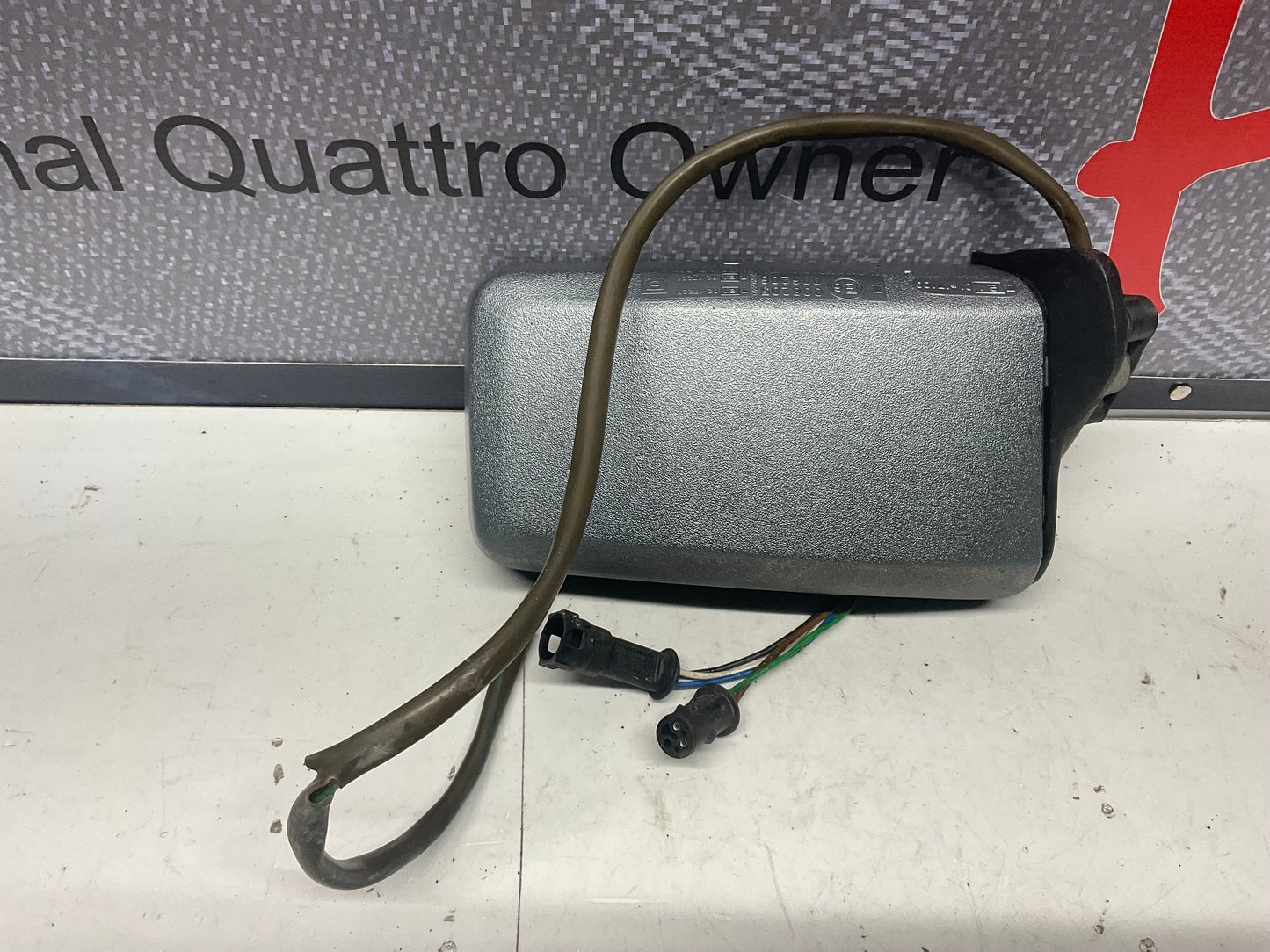 Driver Power Mirror Left  811857501  B2  Ice Glacier Blue