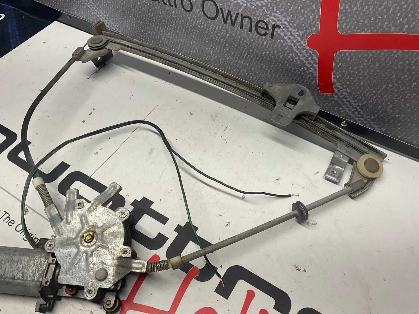 Passenger Front Window Regulator 813837398A B2 Right