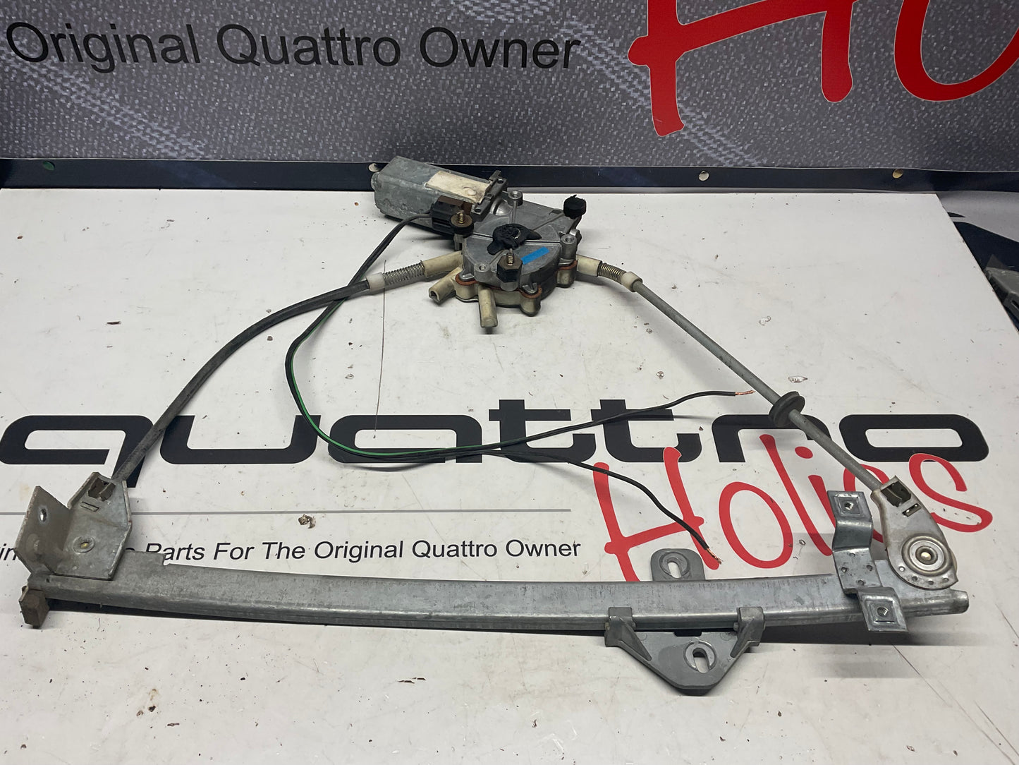 Passenger Front Window Regulator 813837398A B2 Right