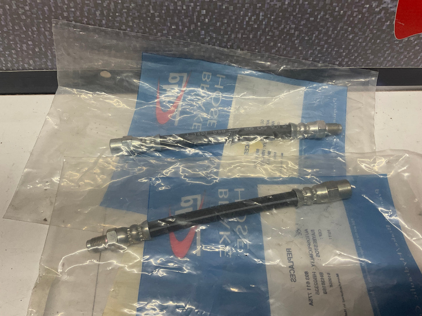 Rear Brake Hose Set Outer NEW 893611775A  B3  B4