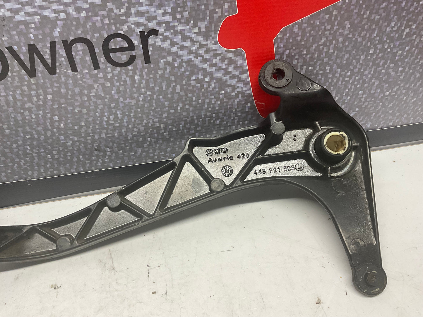 Brake Pedal Complete 443721323L C3