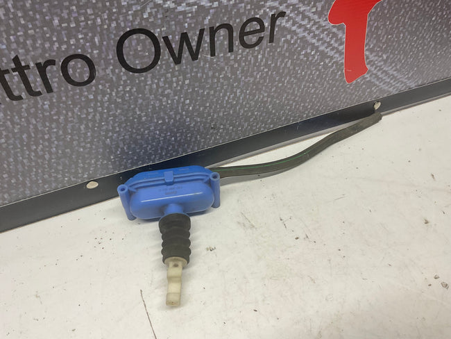 Central Locking Vacuum Actuator Valve  443862153B  C3