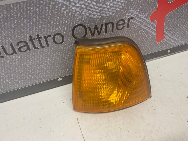 Driver Front Corner Marker 893953049A B3