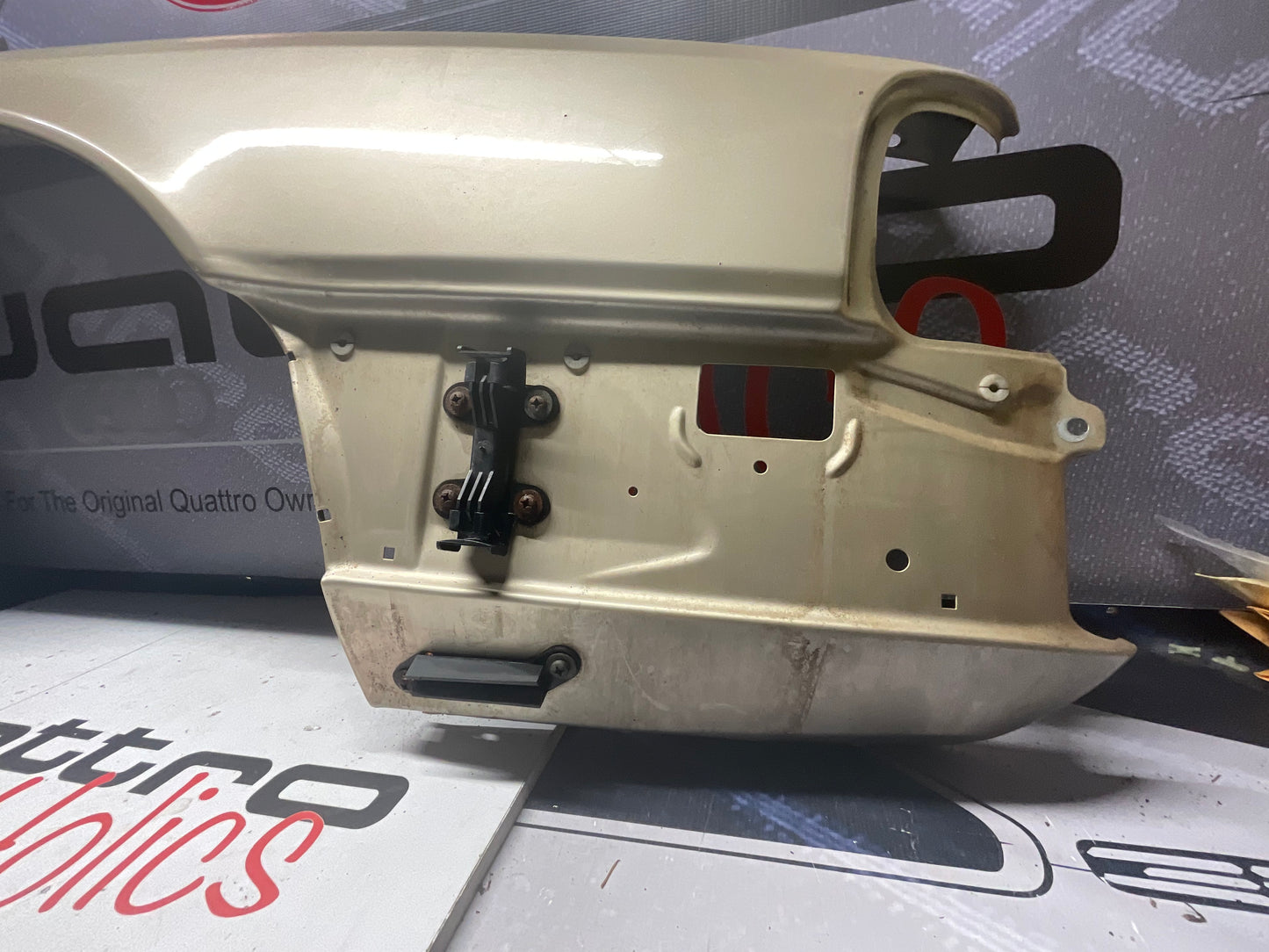 Passenger Fender Right 447821106D  C3  20V