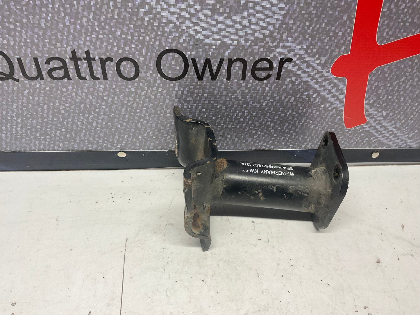 Driver Front Bumper Shock Left 811807131A  B2