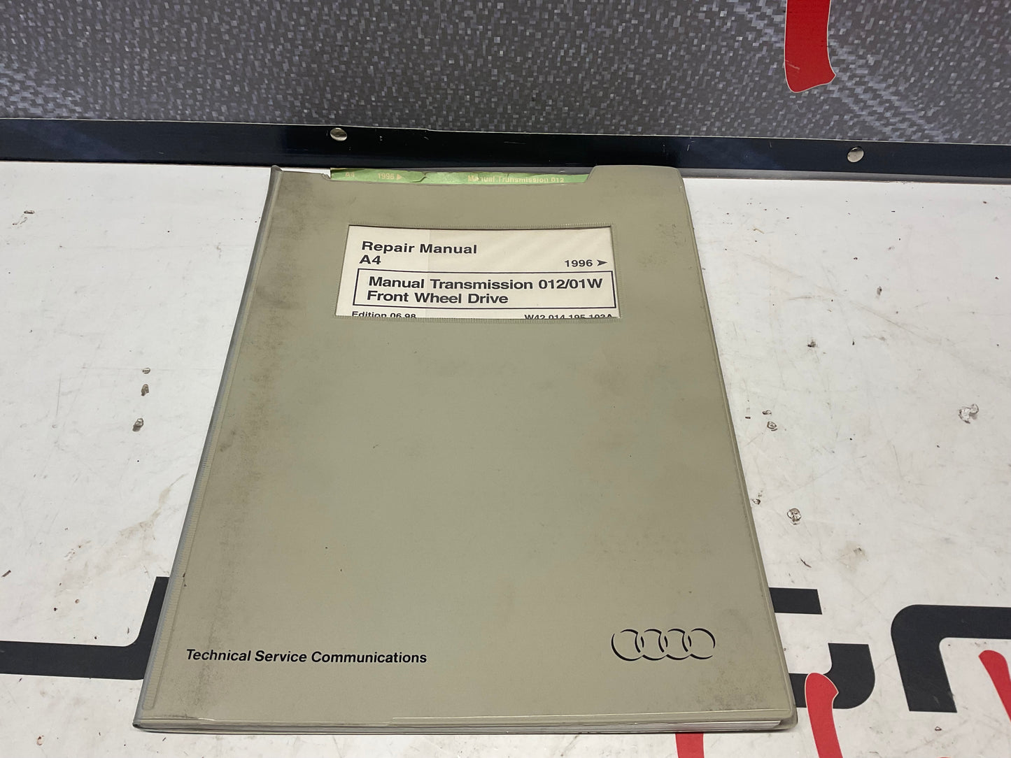 1996-01 A4 Manual Transmission 012/01W FWD Repair Manual W42014195103A  B5