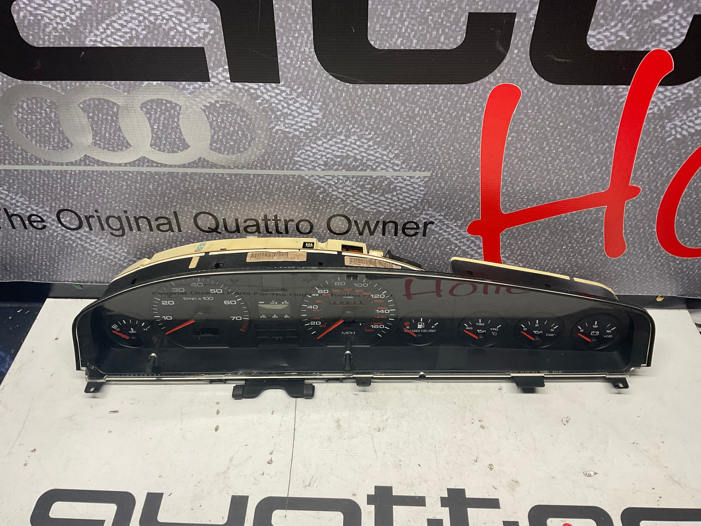 Speedometer / Gauge Cluster 447919035G  C3  147K