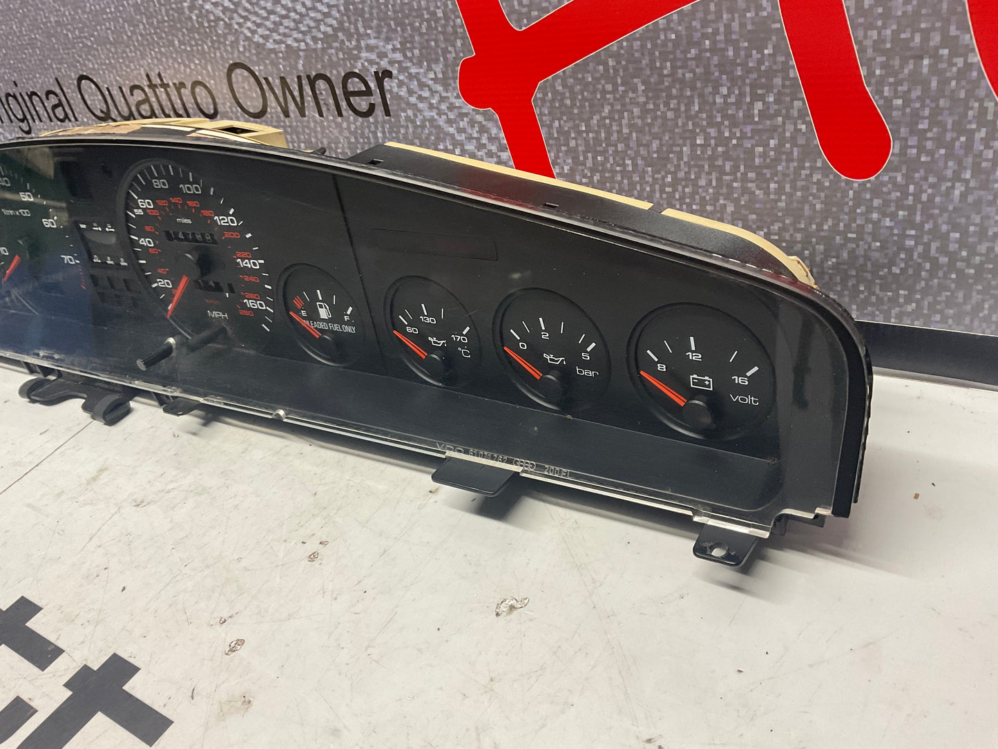 Speedometer / Gauge Cluster 447919035G  C3  147K