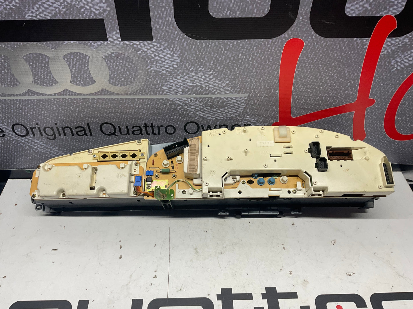 Speedometer / Gauge Cluster 447919035G  C3  147K