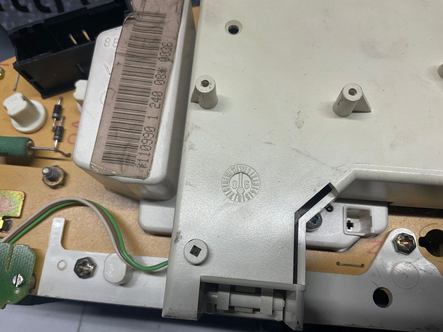 Speedometer / Gauge Cluster 447919035G  C3  147K