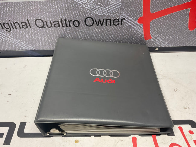 2001 Audi Dealer Model Specifications Sales Packet Manual