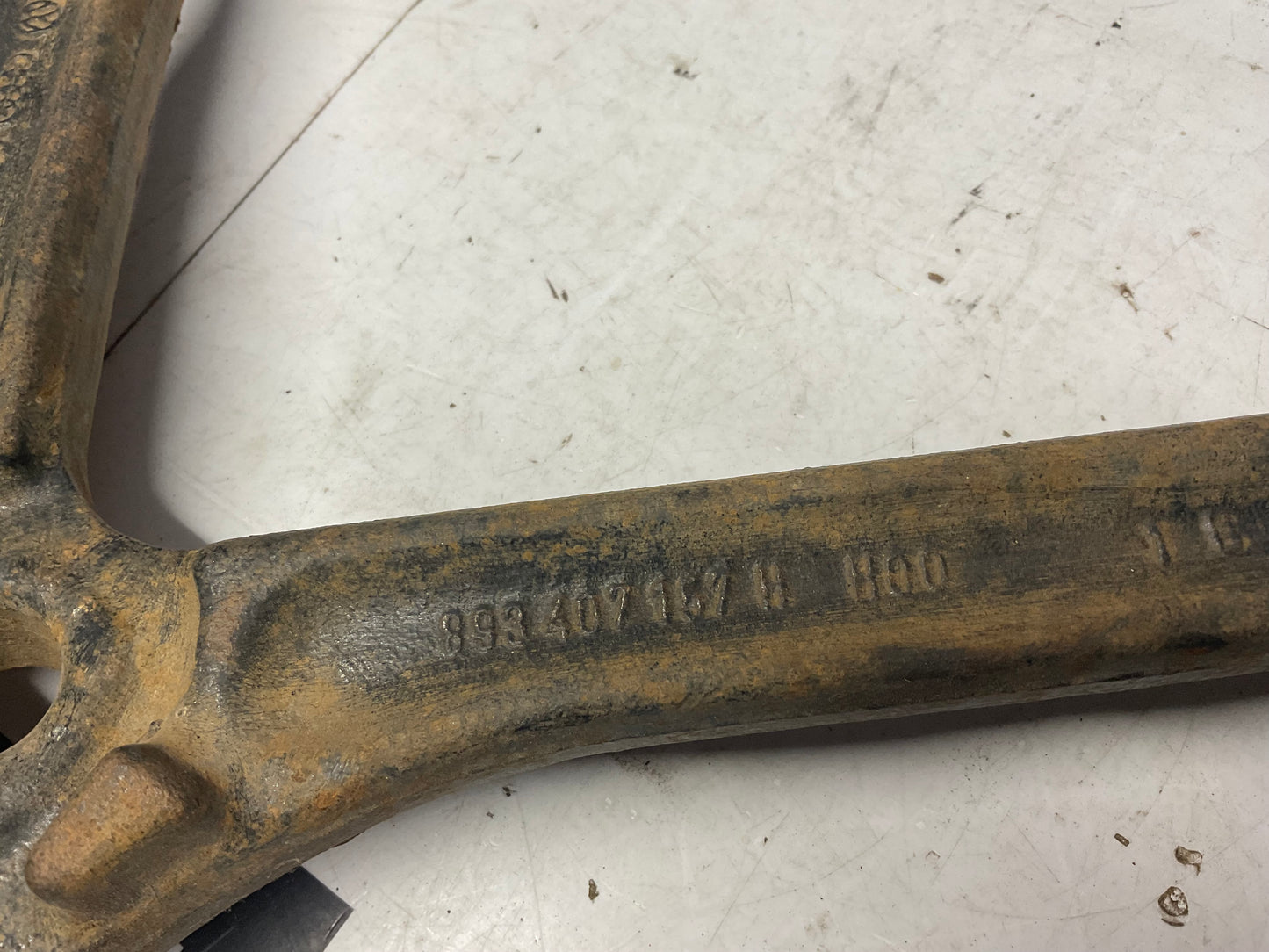 Driver Side Front Cast Control Arm Left 893407157H  B3 B4 S2 RS2