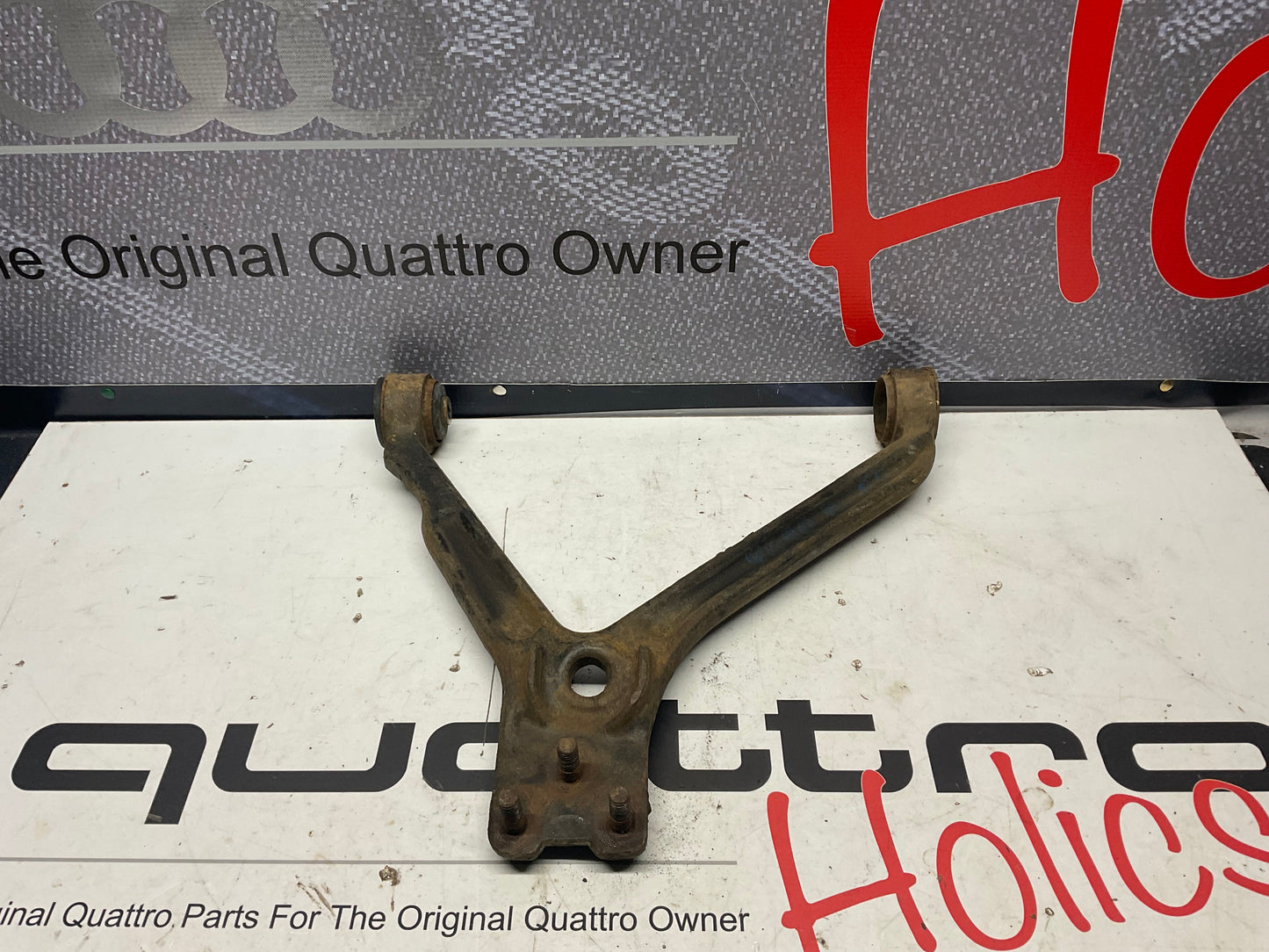 Passenger Side Front Cast Control Arm Right 893407158H  B3 B4 S2 RS2