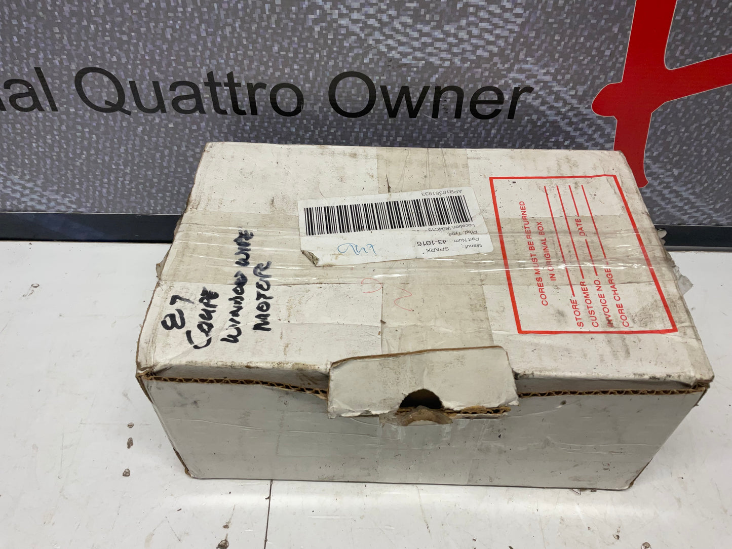 Rear Windshield Wiper Motor NEW 811955113LX  B2