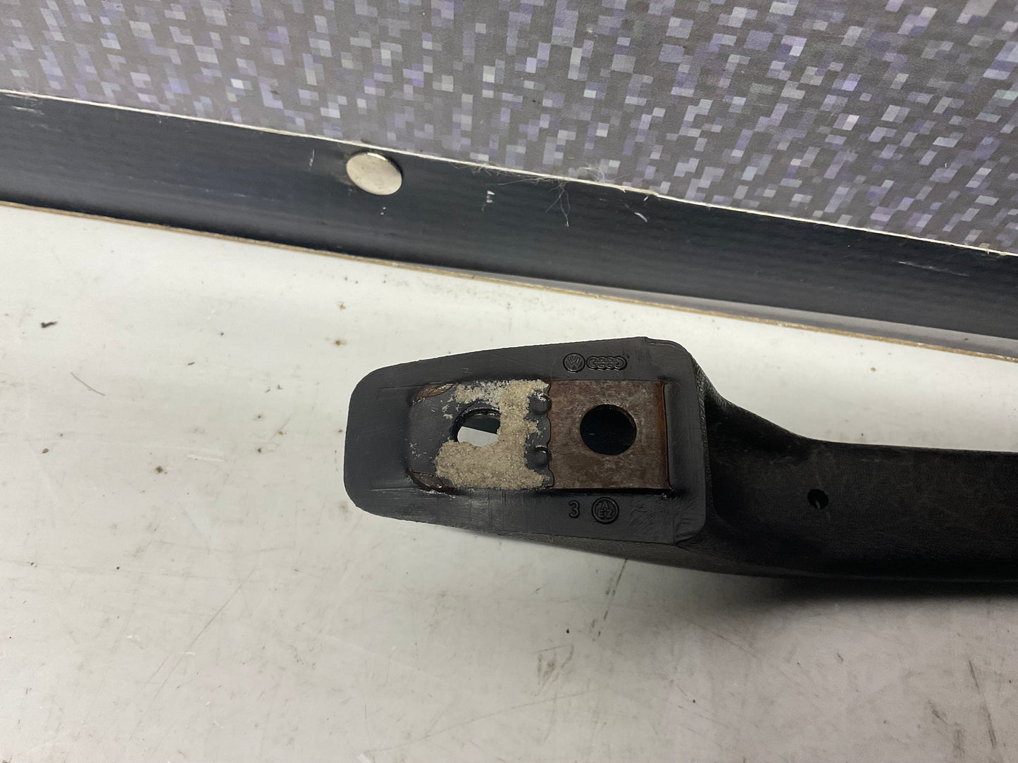 Grab Handle Brown  321857607B  B2