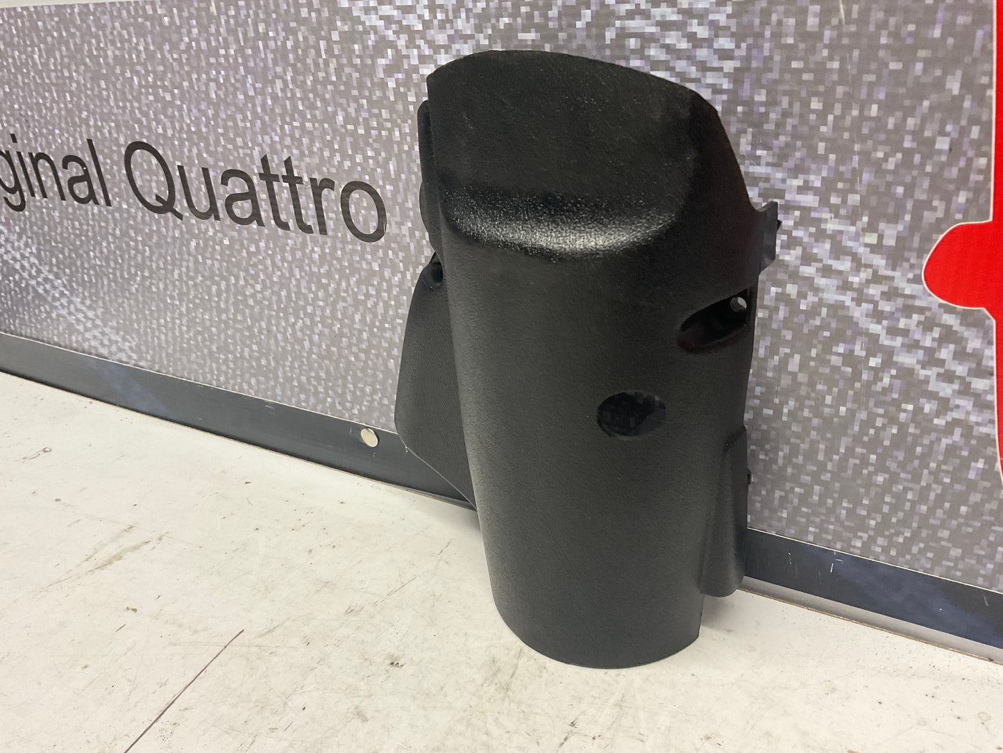 Steering Wheel Column Cover Lower 811953516  B2  Black