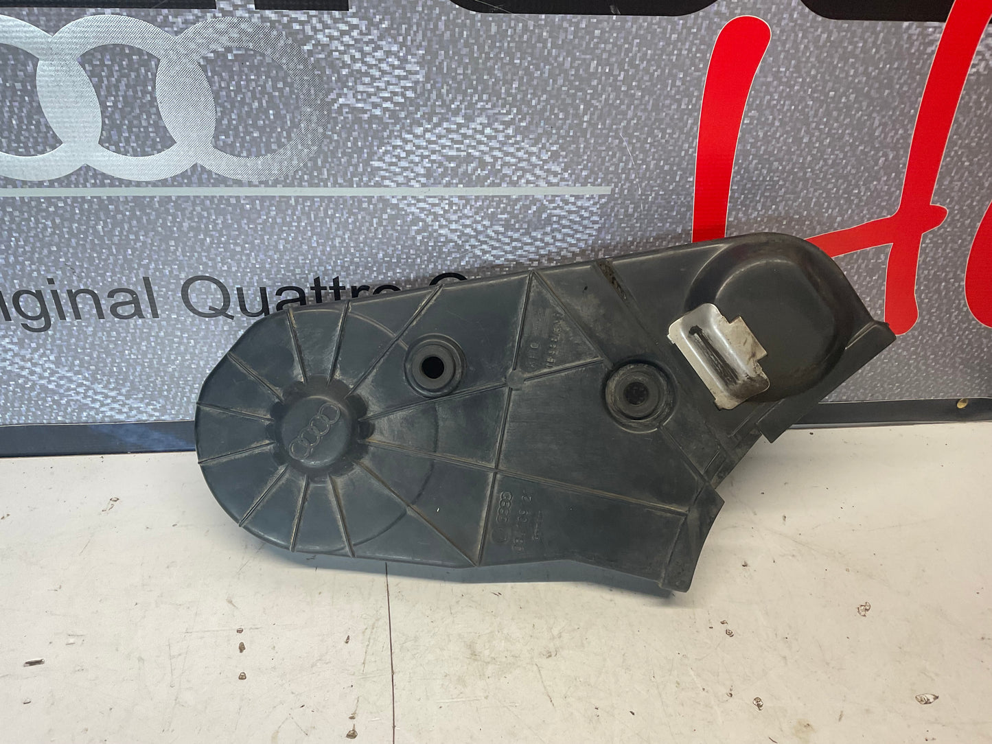 Timing Belt Cover 034109121  B3  C3