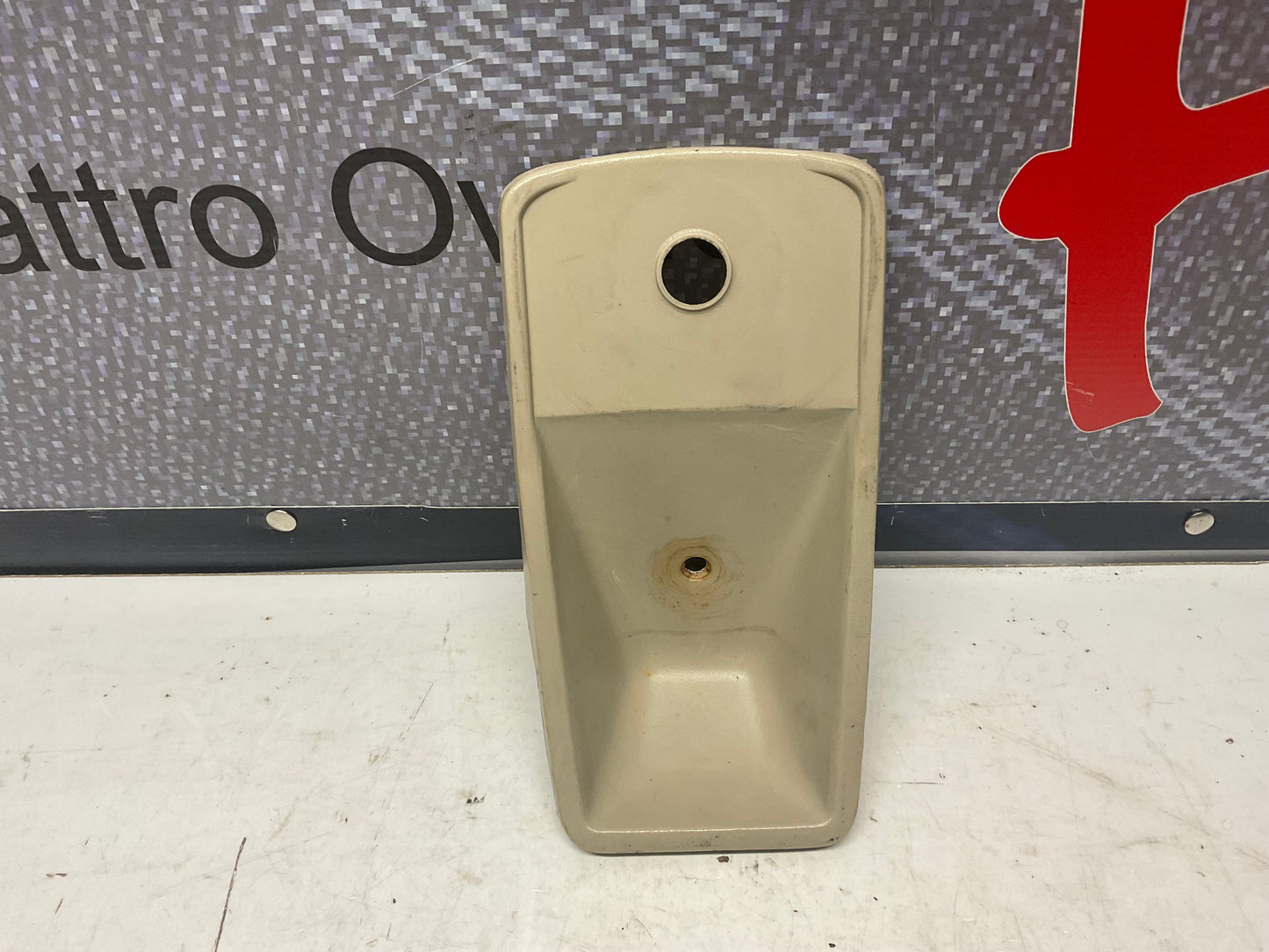 Manual Sunroof Trim Plate 855877433  B2  URQ