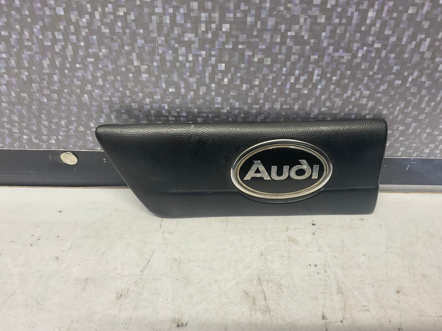 Driver Fender Arch Trim Moulding Left  4A0853971  C4  UrS4