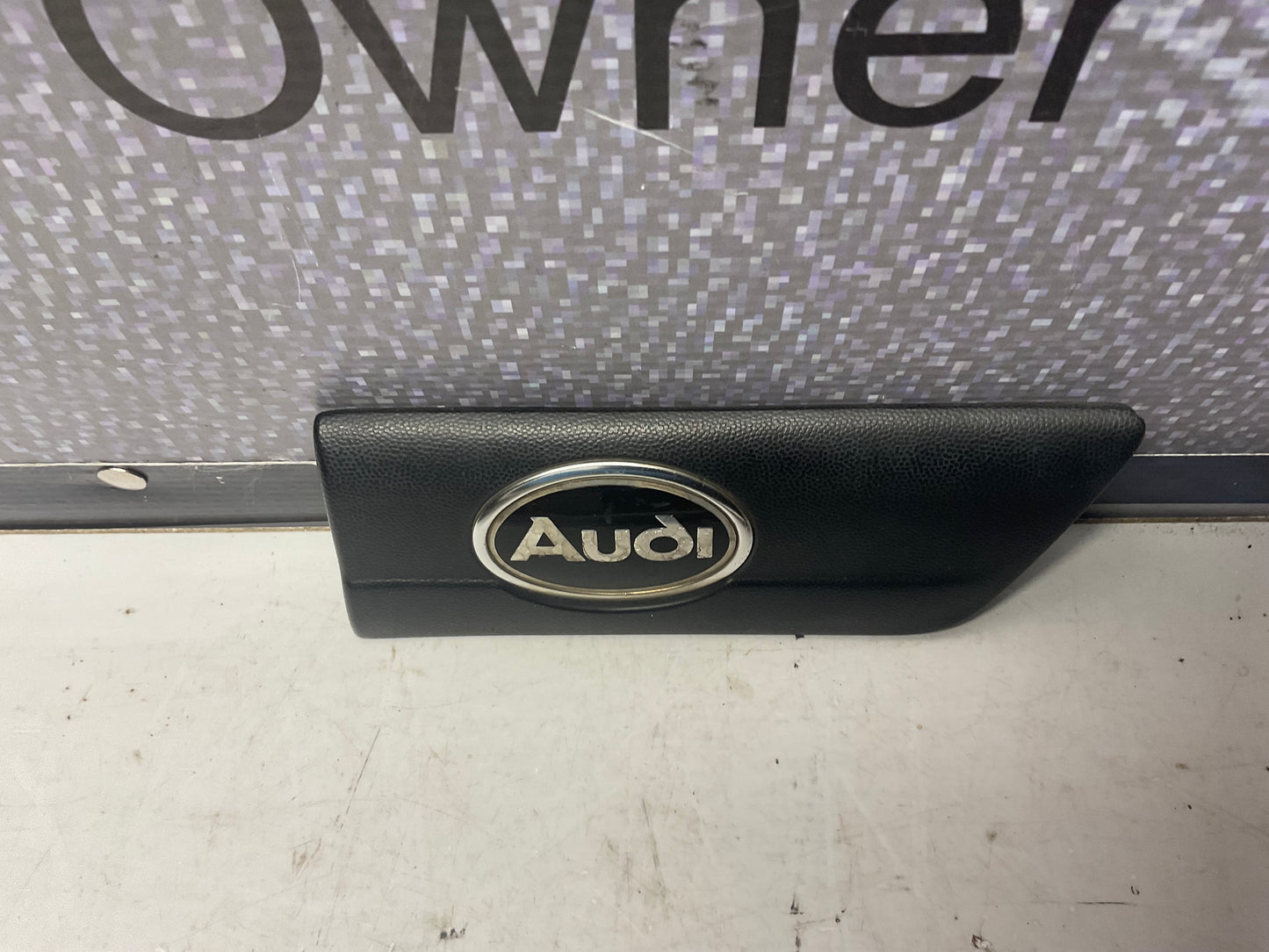 Passenger Fender Arch Trim Moulding Right  4A0853972  C4  UrS4