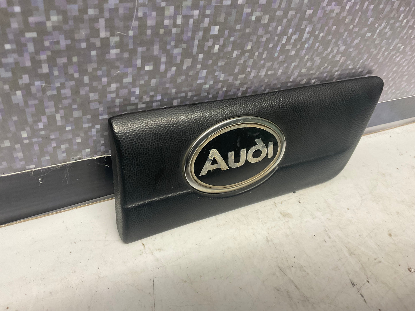 Passenger Fender Arch Trim Moulding Right  4A0853972  C4  UrS4