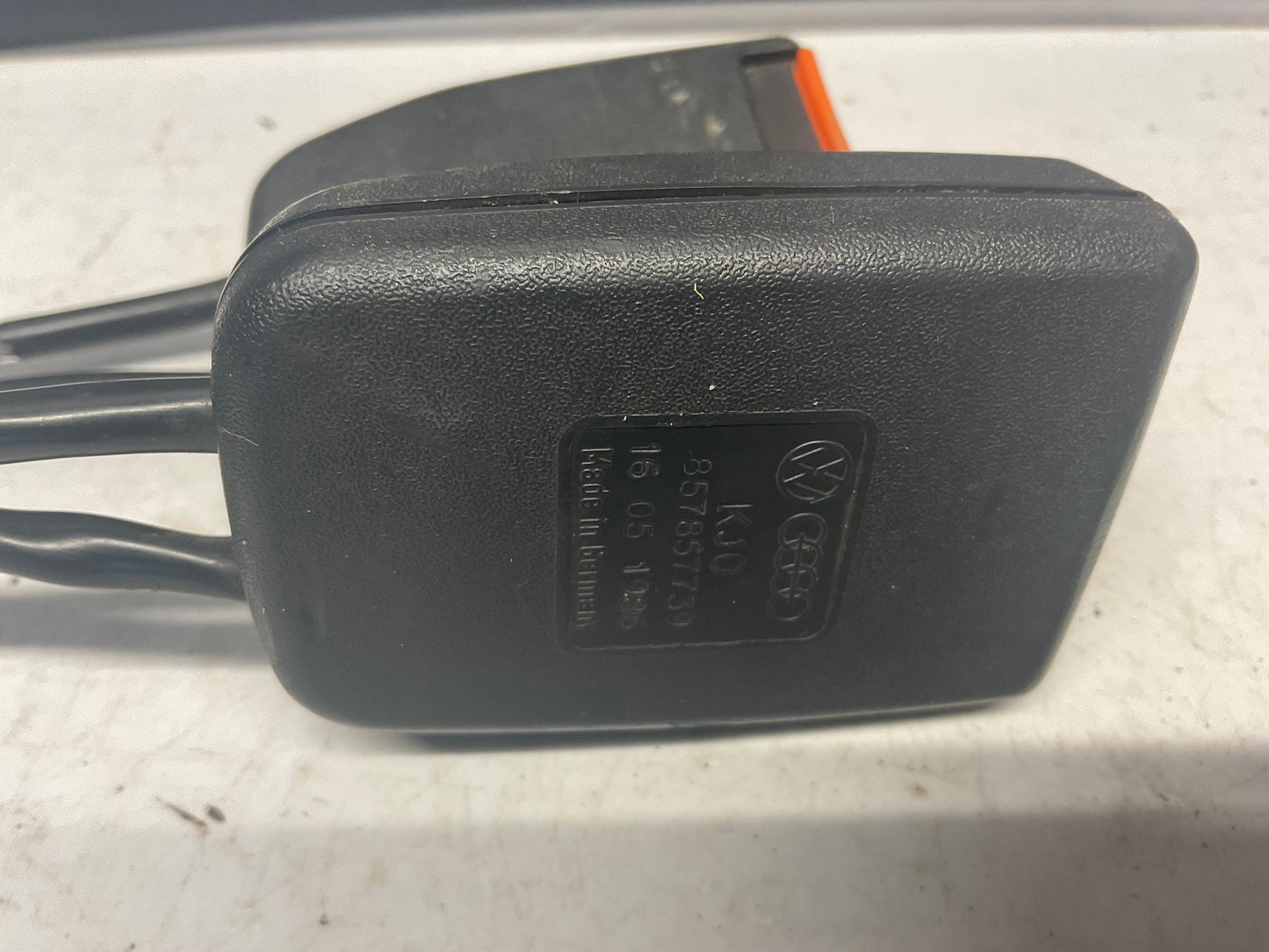 Seat Belt Double Buckle  857857739  B2  Black