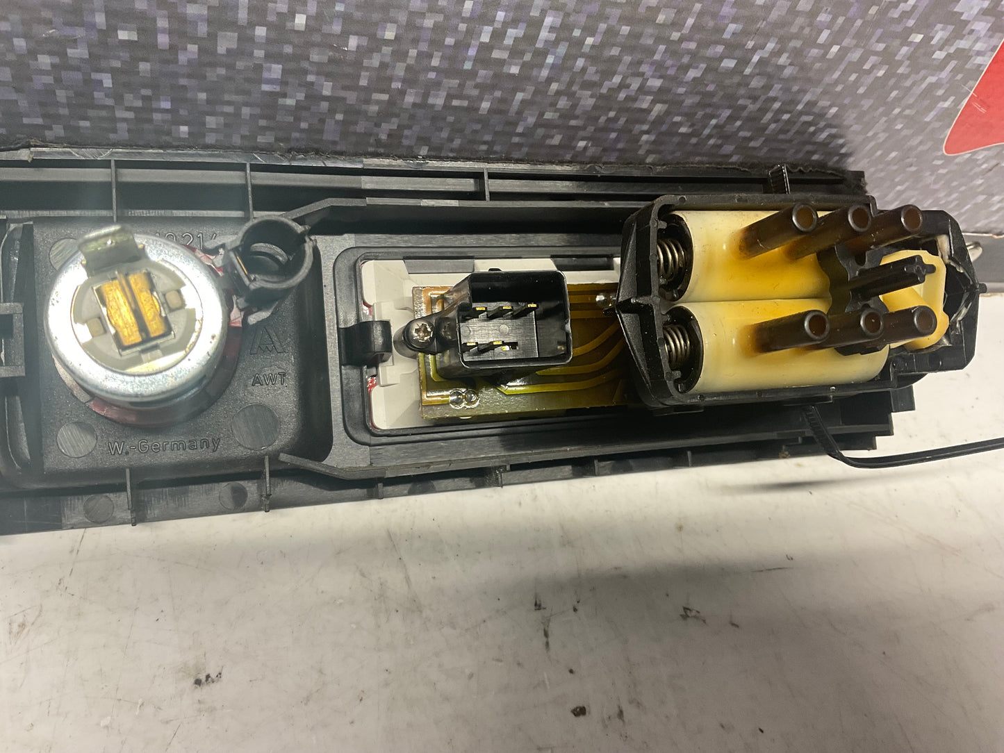 Center Console Differential Lock & Lighter 447919214A  C3