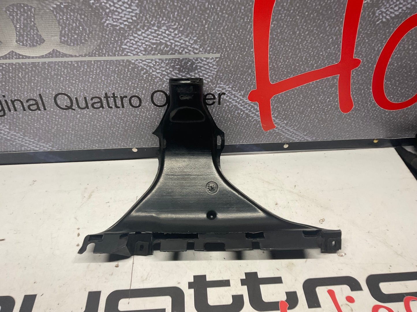 Injector Air Duct Cooling Guide 035133905B B2  C3