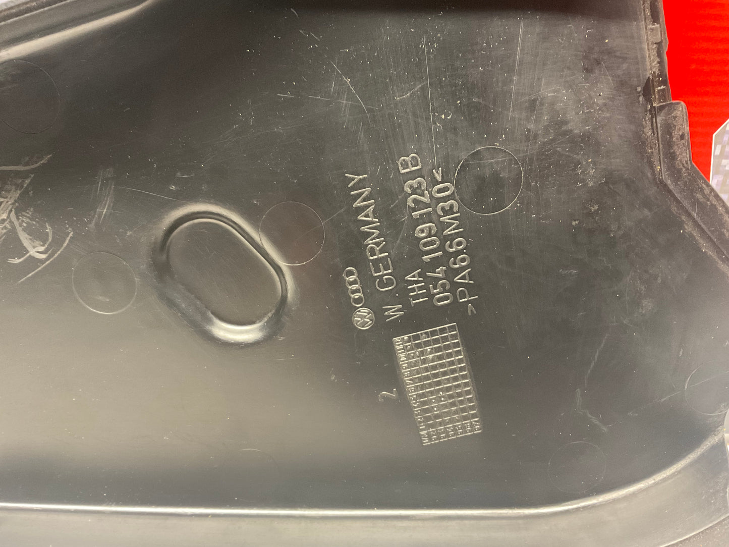 Timing Belt Cover 054109123B  C4